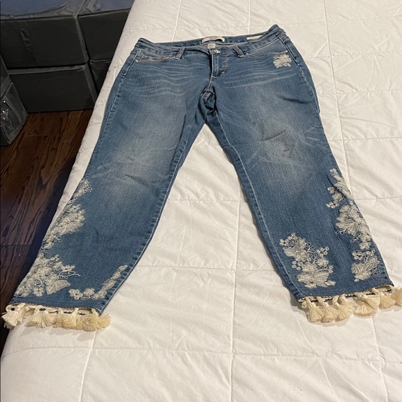 Vintage America Denim - Vintage America Blue Jeans with Cream Lace Trim